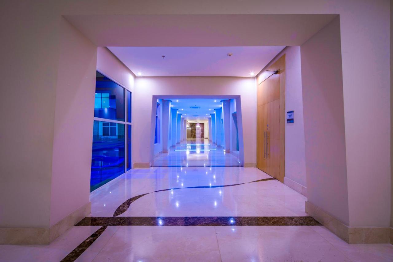 Hotel Dann Carlton Barranquilla Y Centro De Convenciones מראה חיצוני תמונה The interior of the hotel